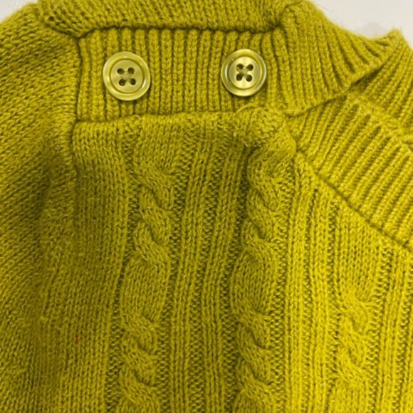 BANANA REPUBLIC Green Cable Knit Sweater with Shoulder Buttons ~ Size S… - Picture 5 of 14